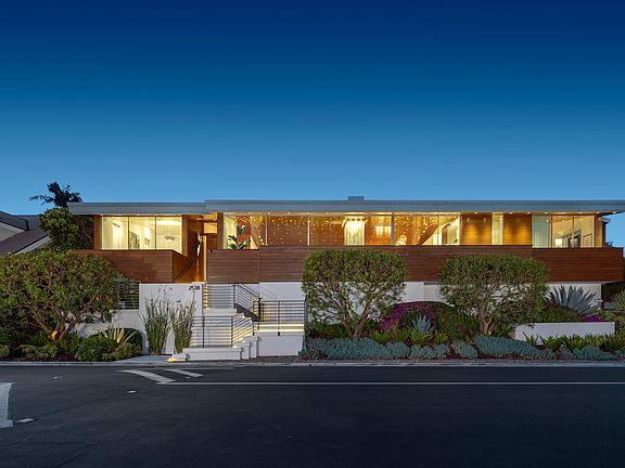 2nd image of 2538 Monaco Dr