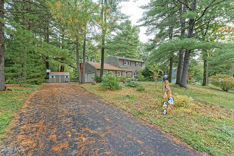 4th image of 2525 Antonia Drive