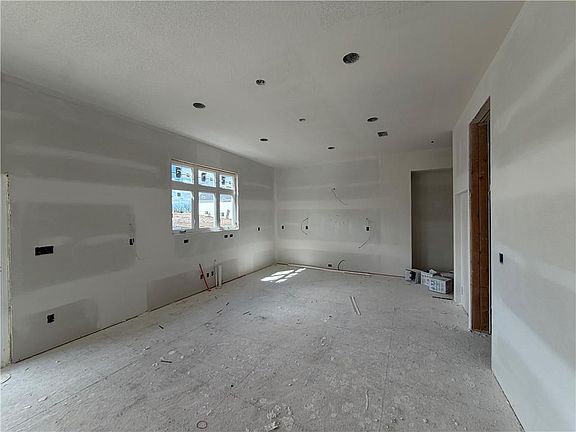 4th image of 15291 W 161st Ter