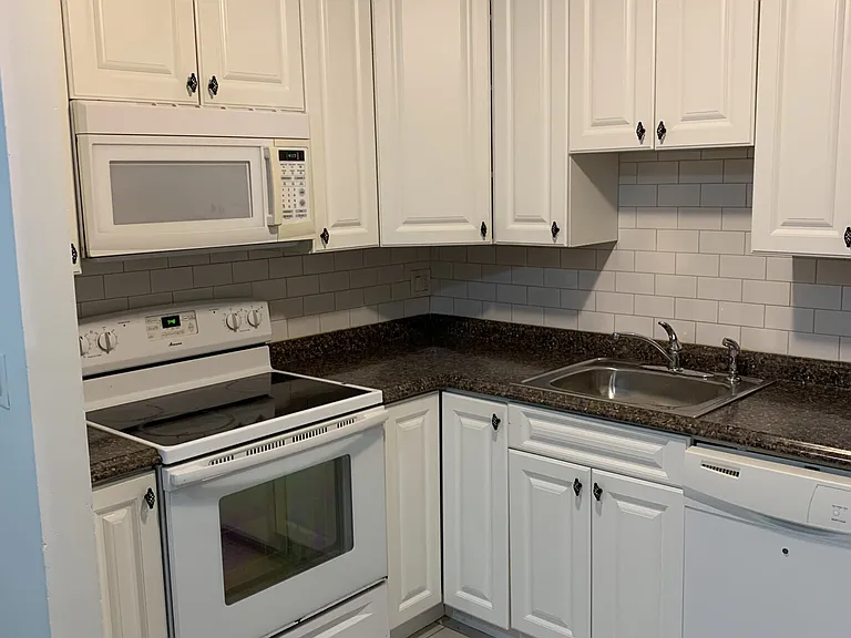 12 Scottfield Rd #B3 — Photo 1