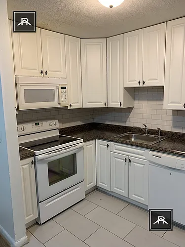 12 Scottfield Rd #B3 Photo 1