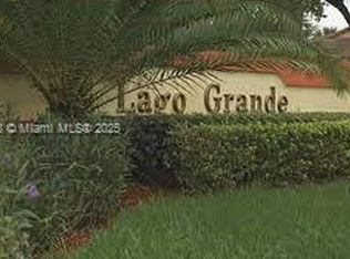 2675 W 66th St APT 14-19, Hialeah, FL 33016