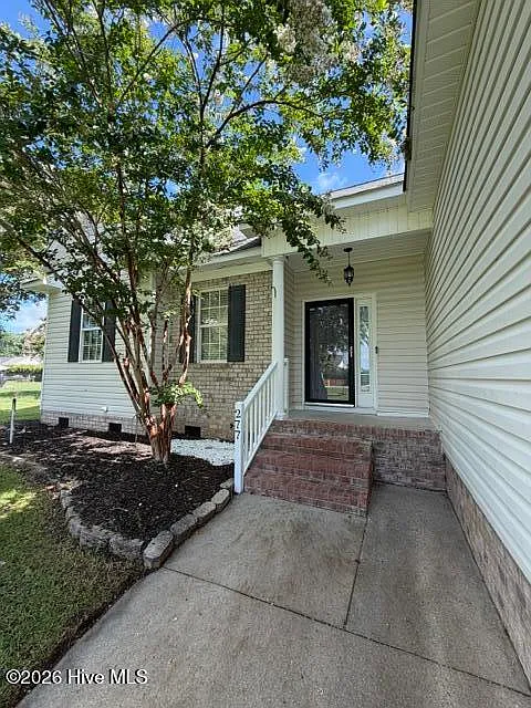 Studio, 2.0 bath, 1462 sqft, $2,075 — Photo 2