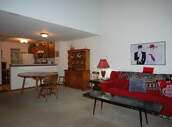 3rd image of 1688 College Green Dr #1688