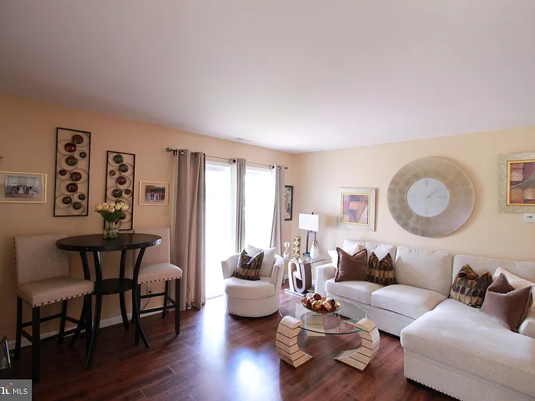 607A Trescott Pl #A — Photo 2