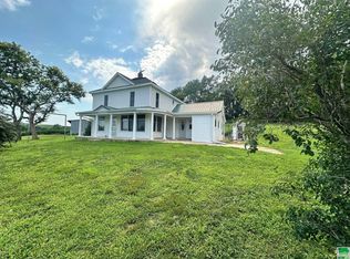 2071 Pierce Ave, Hubbard, NE 68741