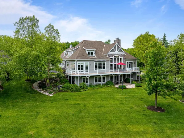 1835 Hickory Hill, Lake Geneva, WI 53147