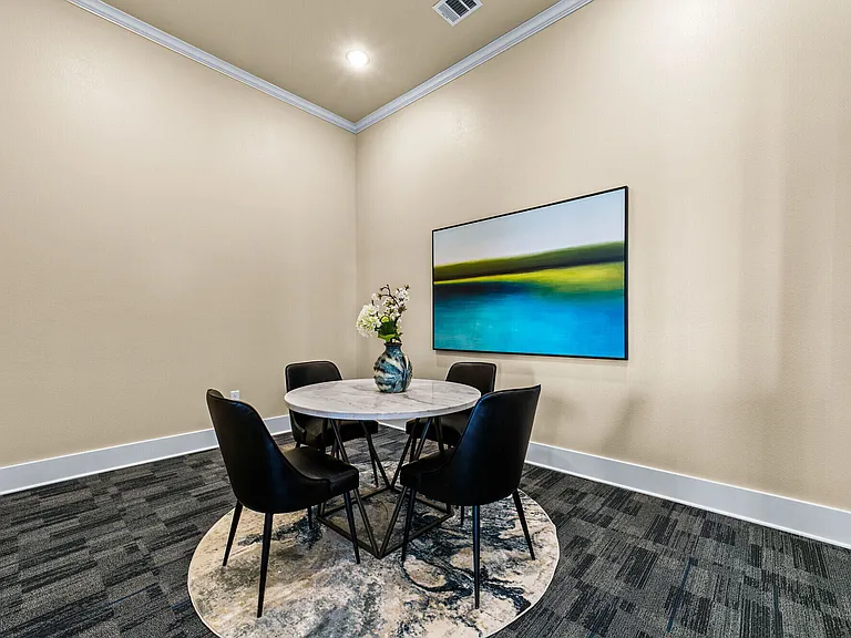 Cross Timbers Apartments — Photo 25