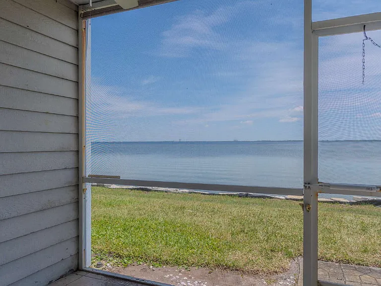 7020 N Highway 1 #102 — Photo 31