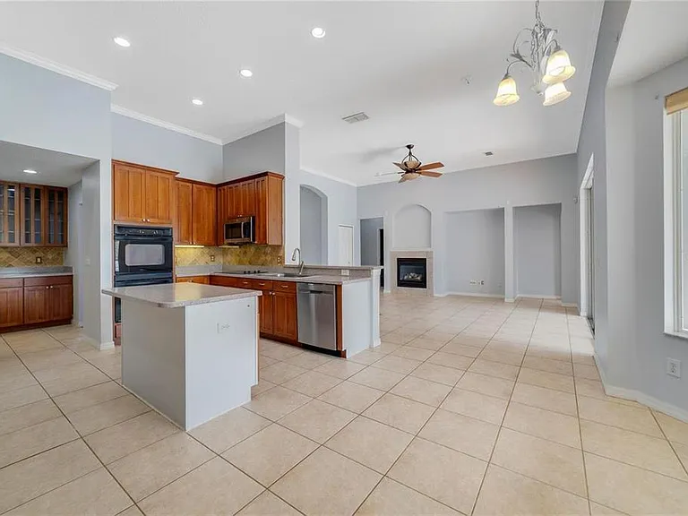 1434 Anna Catherine Dr — Photo 7