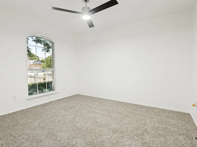 3104 Caballero Cir — Photo 7