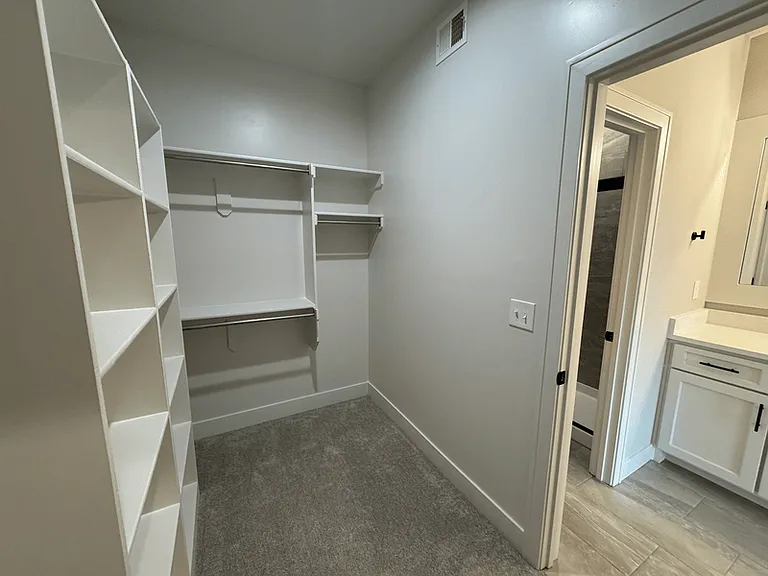 1414 SW Winthrop Dr — Photo 15