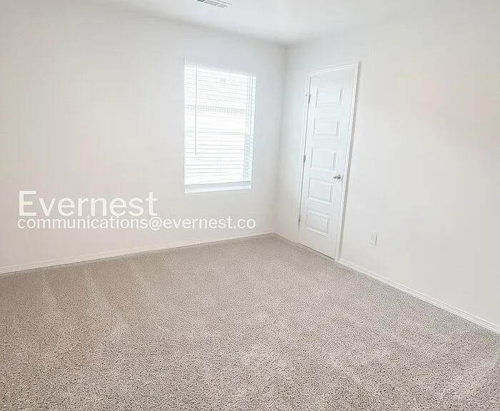 108 E Sunbelt Ct — Photo 13