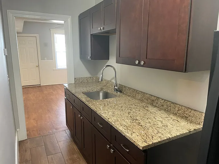 534 Elm Street 12 Chalapa Ave — Photo 2