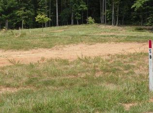 102 S Taube Ln, Oak Ridge, TN 37830