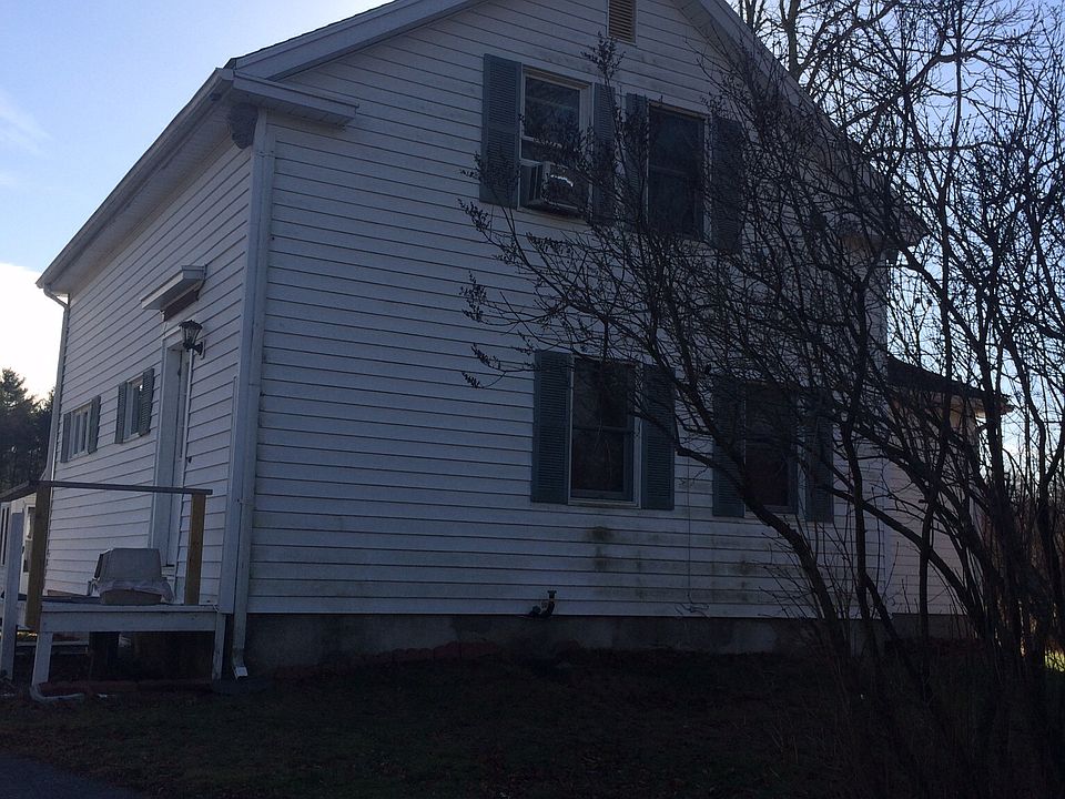2nd image of 234R Pleasant St