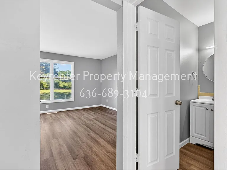 3313 Droste Rd — Photo 9