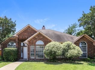 7401 Glenstone St, Rowlett, TX 75089