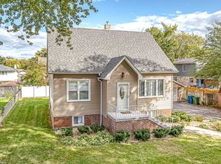 9255 Melvina Ave, Oak Lawn, IL 60453