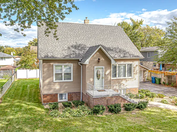 9255 Melvina Ave, Oak Lawn, IL 60453