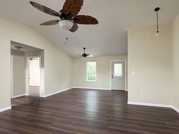 5th image of 492 Etowah Rd