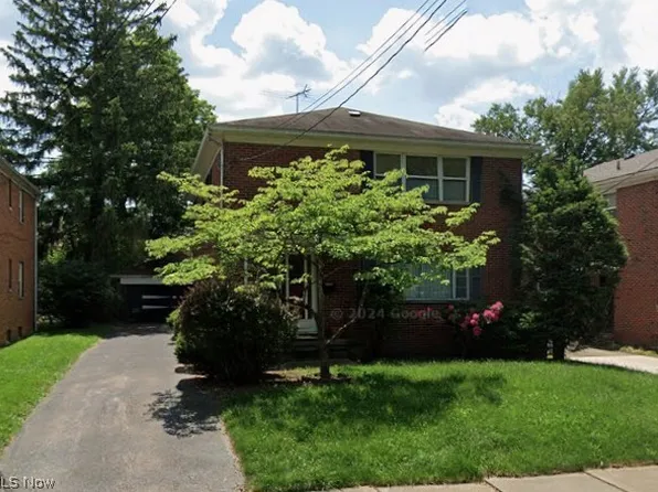 1766 Tanglewood Dr, Akron, OH 44313