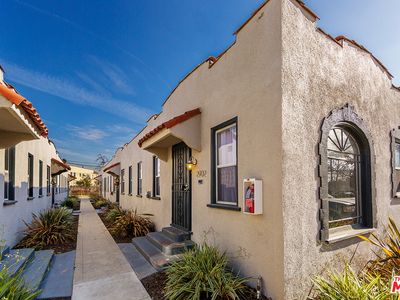 2900 Edgehill Dr, Los Angeles, CA, 90018
