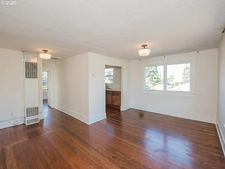 1236 N Emerson St #B — Photo 4
