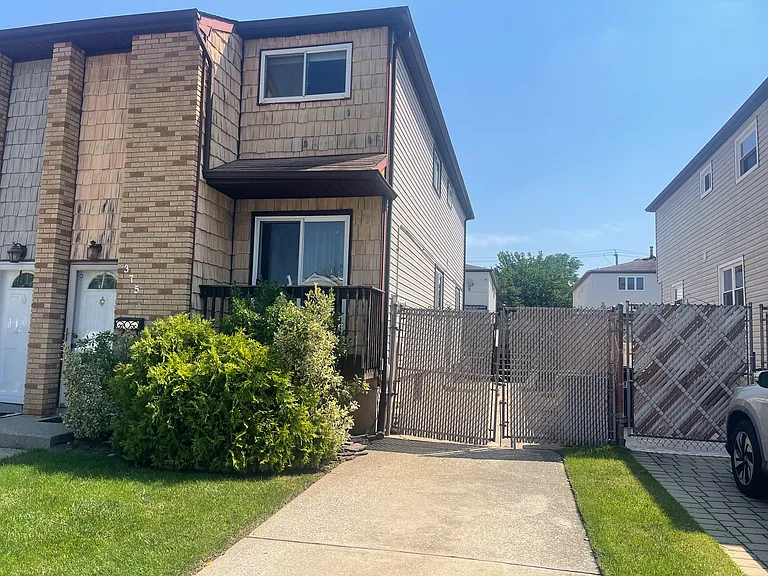 375 Getz Ave — Photo 1