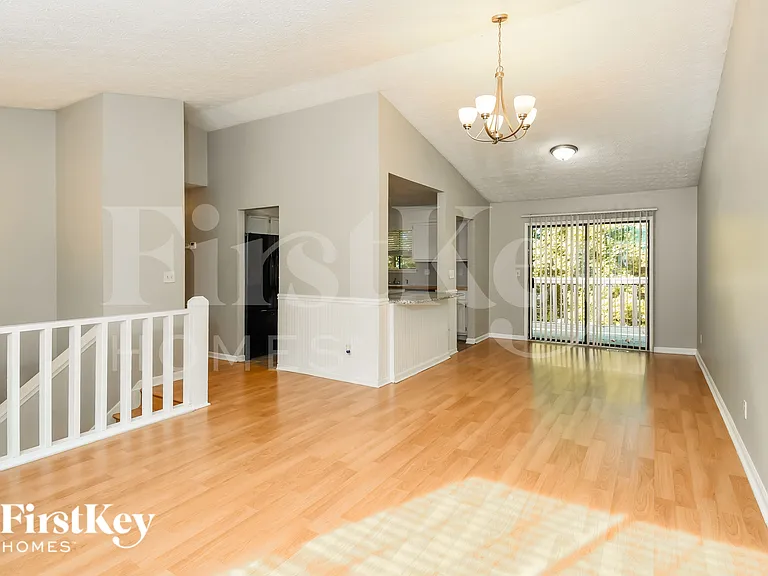 1340 Teaberry Cir — Photo 2