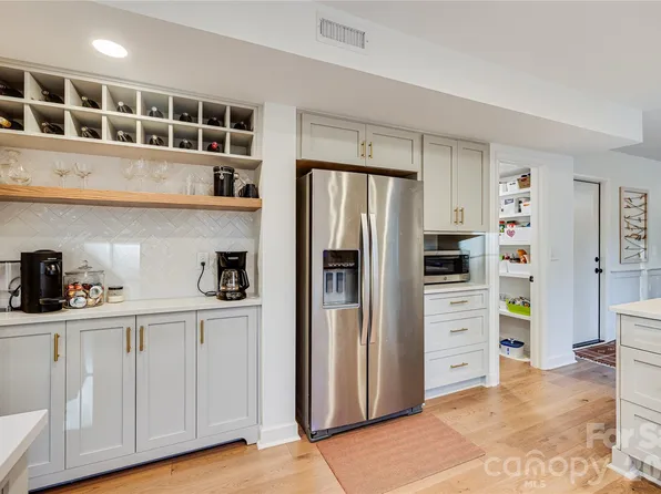 7335 Connan Ln, Charlotte, NC 28226