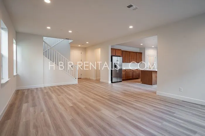3024 Ellis Town Dr — Photo 17