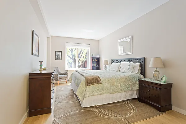 Sold by Corcoran | media 7