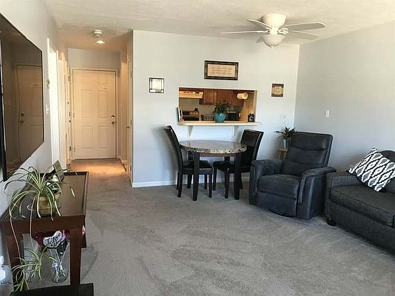 2nd image of 193 Main St #209