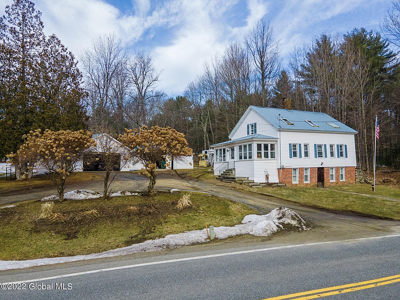2nd image of 132 Sinclair Road