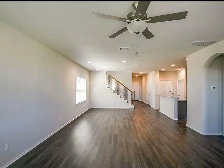 129 Goldfinch Dr — Photo 19