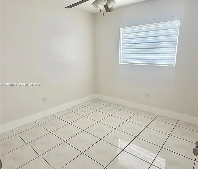 11952 SW 37th Ter — Photo 8