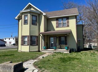 111 E Main St, Portage, OH 43451