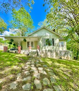 704 Jefferson Ave, Clifton Forge, VA, 24422