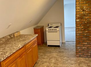 176 Crystal Ave APT 3, New London, CT 06320