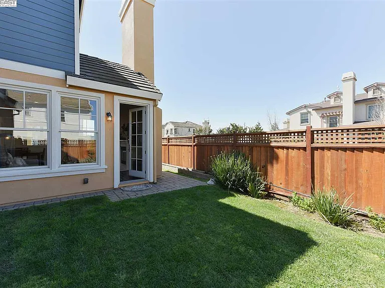 211 Kingfisher Ave — Photo 34