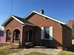 2301 McCroskey Ave, Knoxville, TN 37917