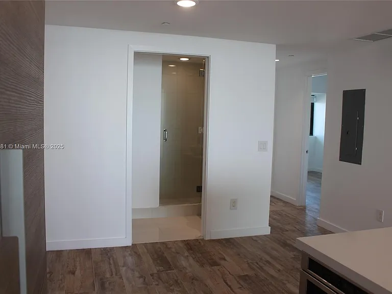 650 NE 32nd St #3703 — Photo 11