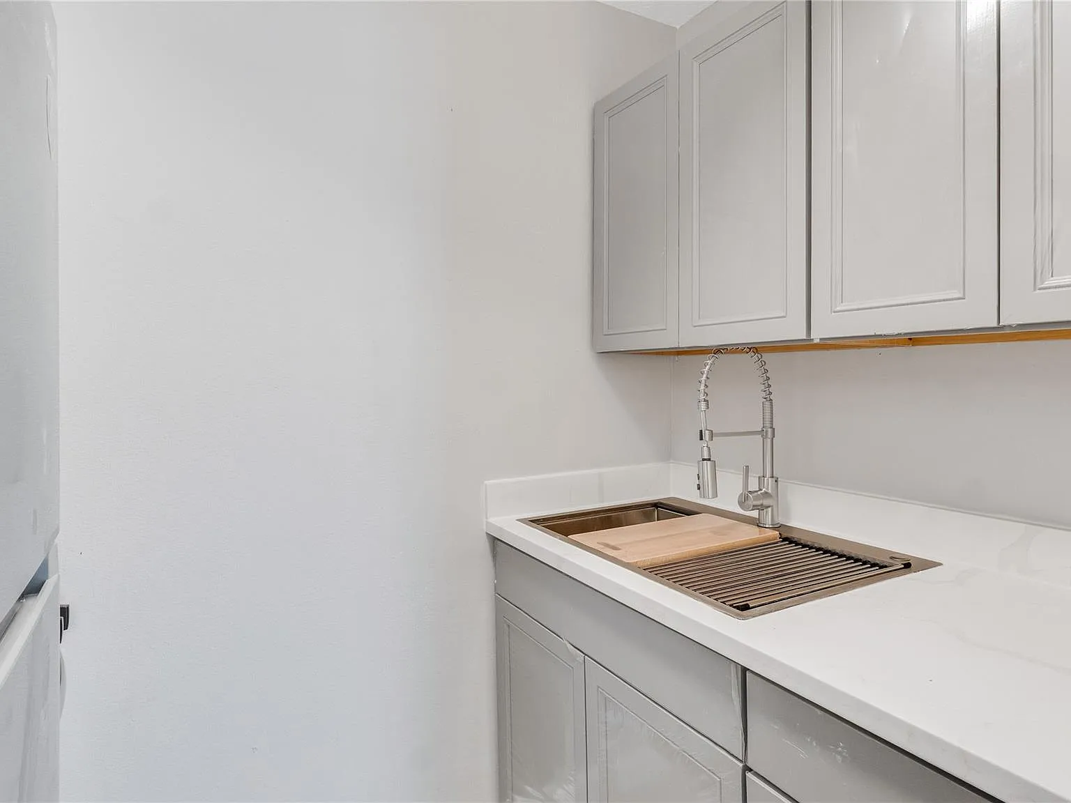 1 bed, 1.0 bath, 470 sqft, $1,150 — Photo 3