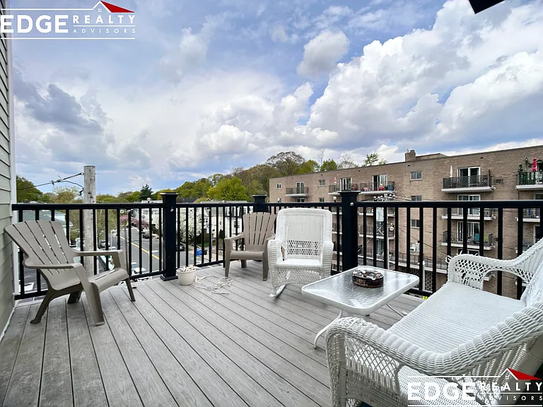 122 Tremont St — Photo 16