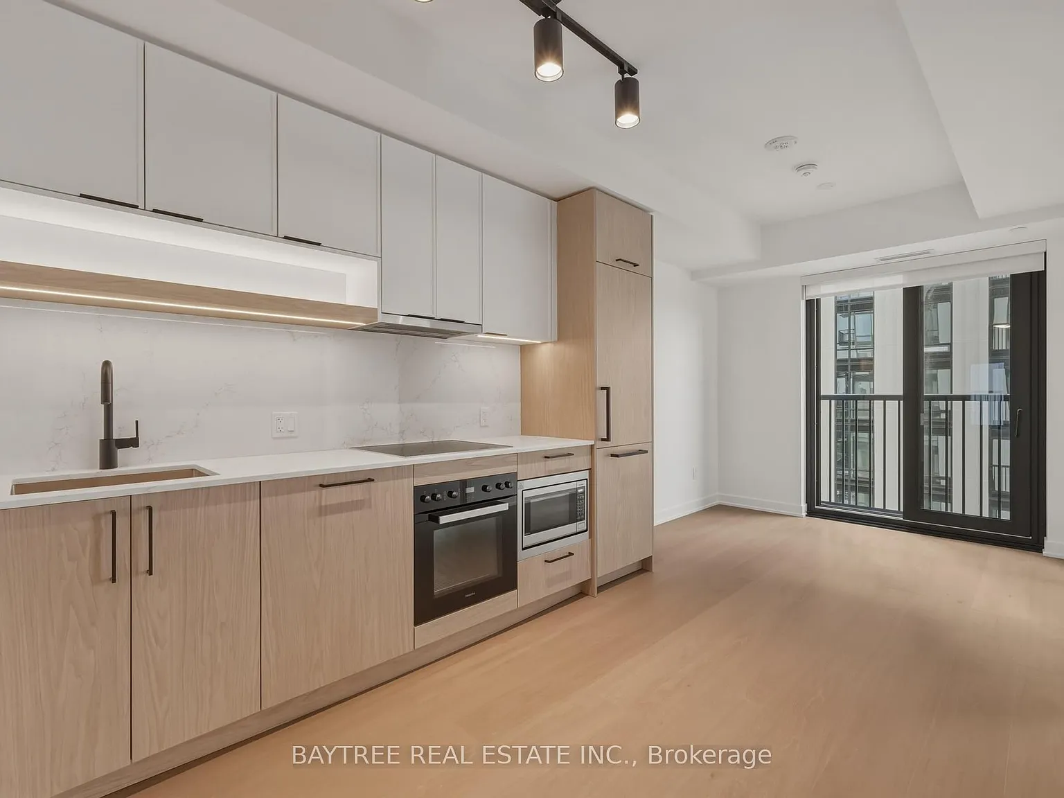 South Forest Hill Residences-East Tower — Photo 1
