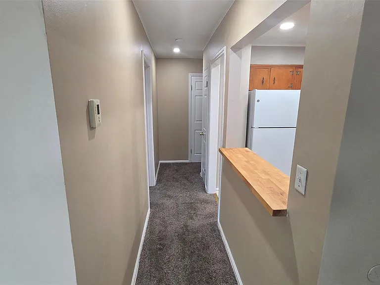 465 Magnolia Blvd — Photo 6
