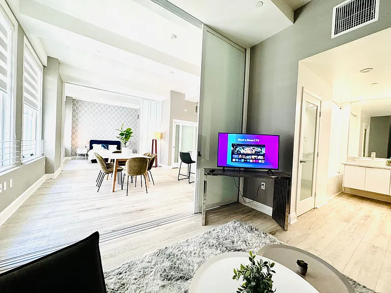 HWH Luxury Living — Photo 52