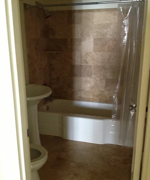 6535 N Greeley Ave — Photo 18