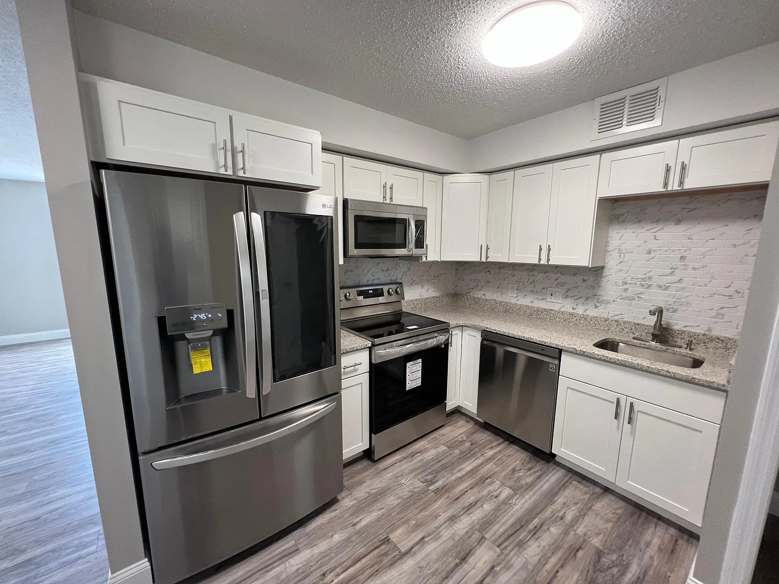 2605 Sand Dunes Dr — Photo 4